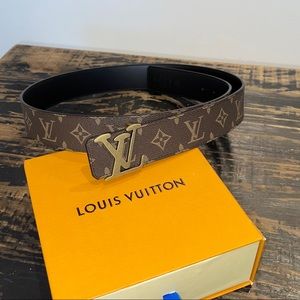 LV LOUIS VUITTON INITIALES 40MM REVERSIBLE MONOGRAM BELT 105 CM